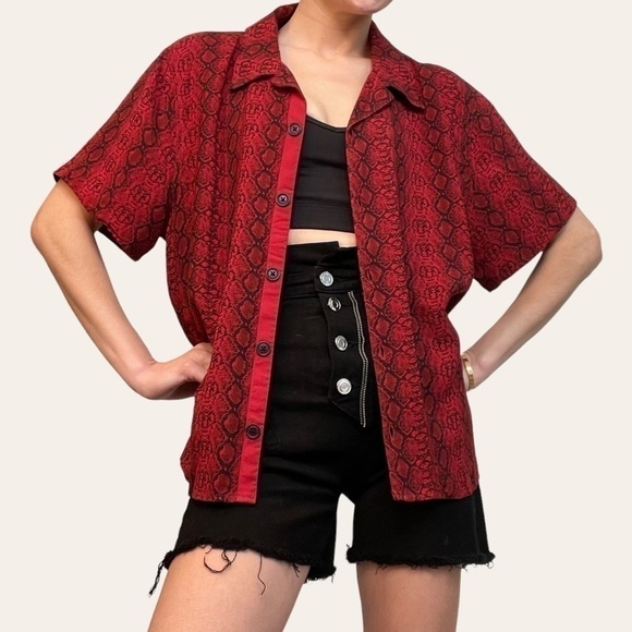 UO Snake Print Short Sleeve Button Up - Picture 7 of 14